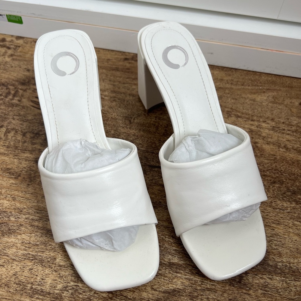 White Block Heel Mule Heels Patent Leather Size 7
